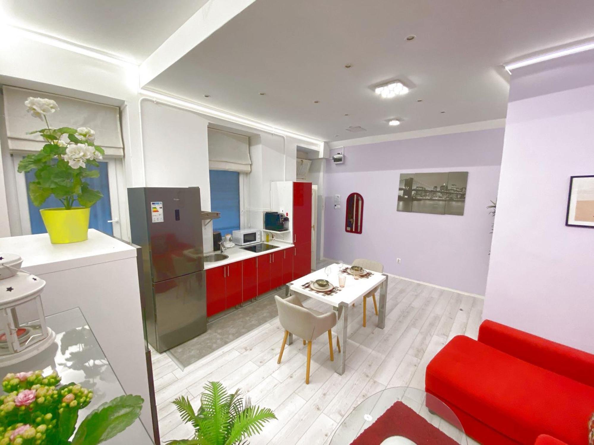 Yes, Yes! Lovely Apartment Good Amenities Budapest Center Budapeste Exterior foto