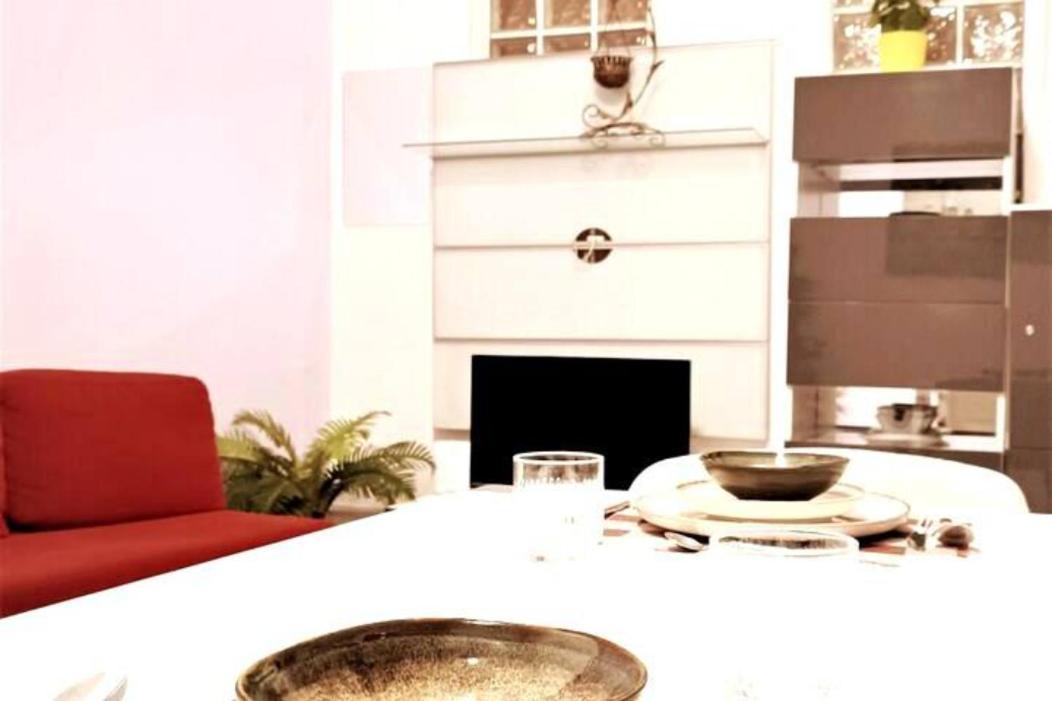Yes, Yes! Lovely Apartment Good Amenities Budapest Center Budapeste Exterior foto
